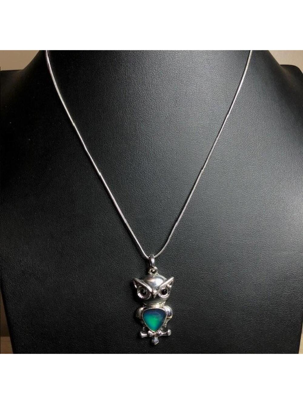 B3400 Owl Mood Pendant Necklace Adjustable Silver Tone Color Change 18-20"